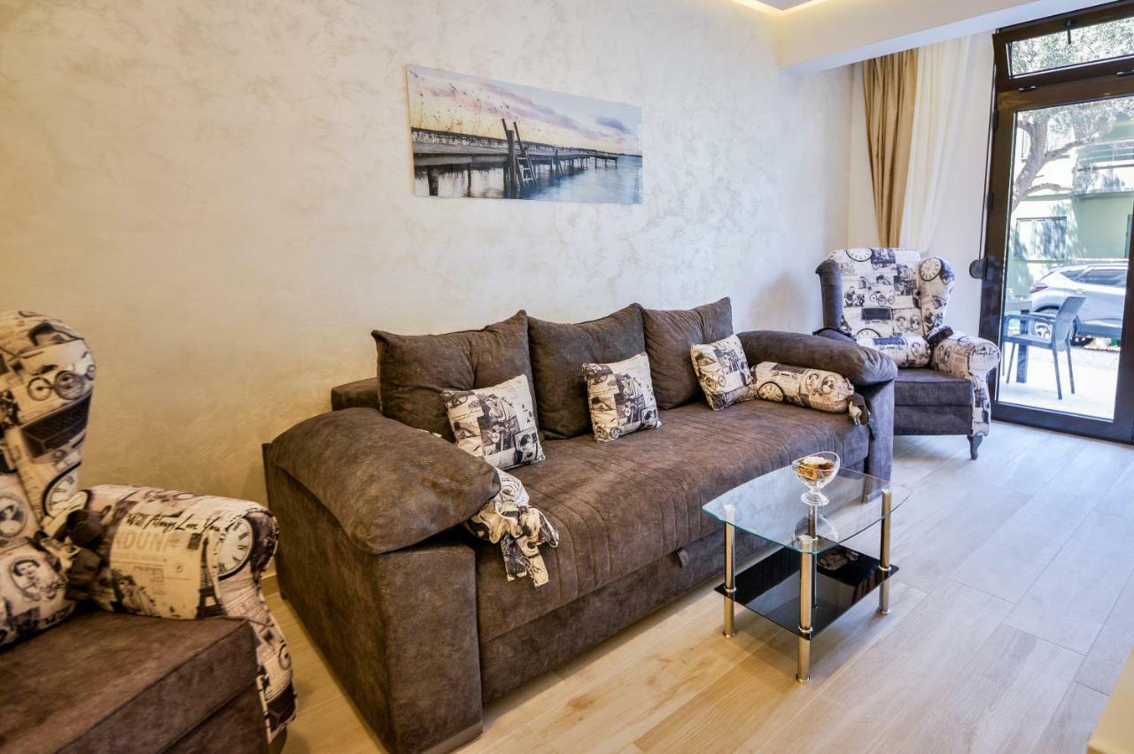 Apartment Brand New - Free Parking *