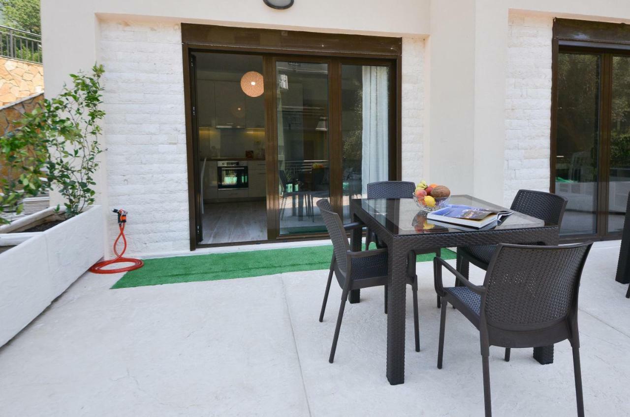 Brand New - Free Parking Sveti Stefan