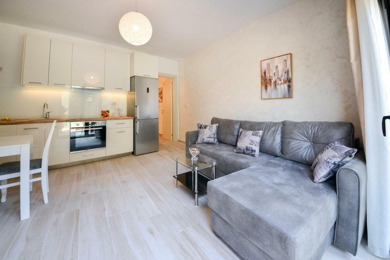 Apartment Brand New - Free Parking *