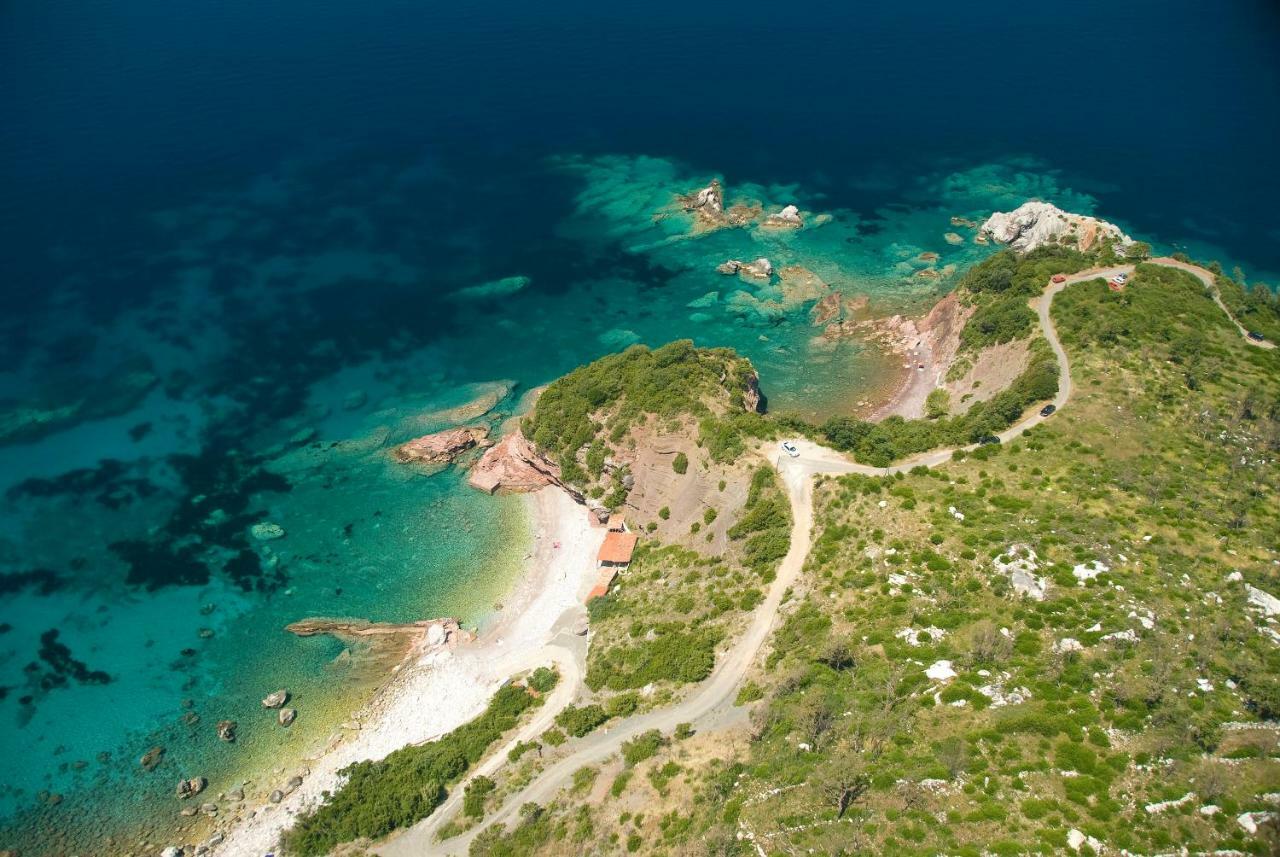 Brand New - Free Parking Sveti Stefan