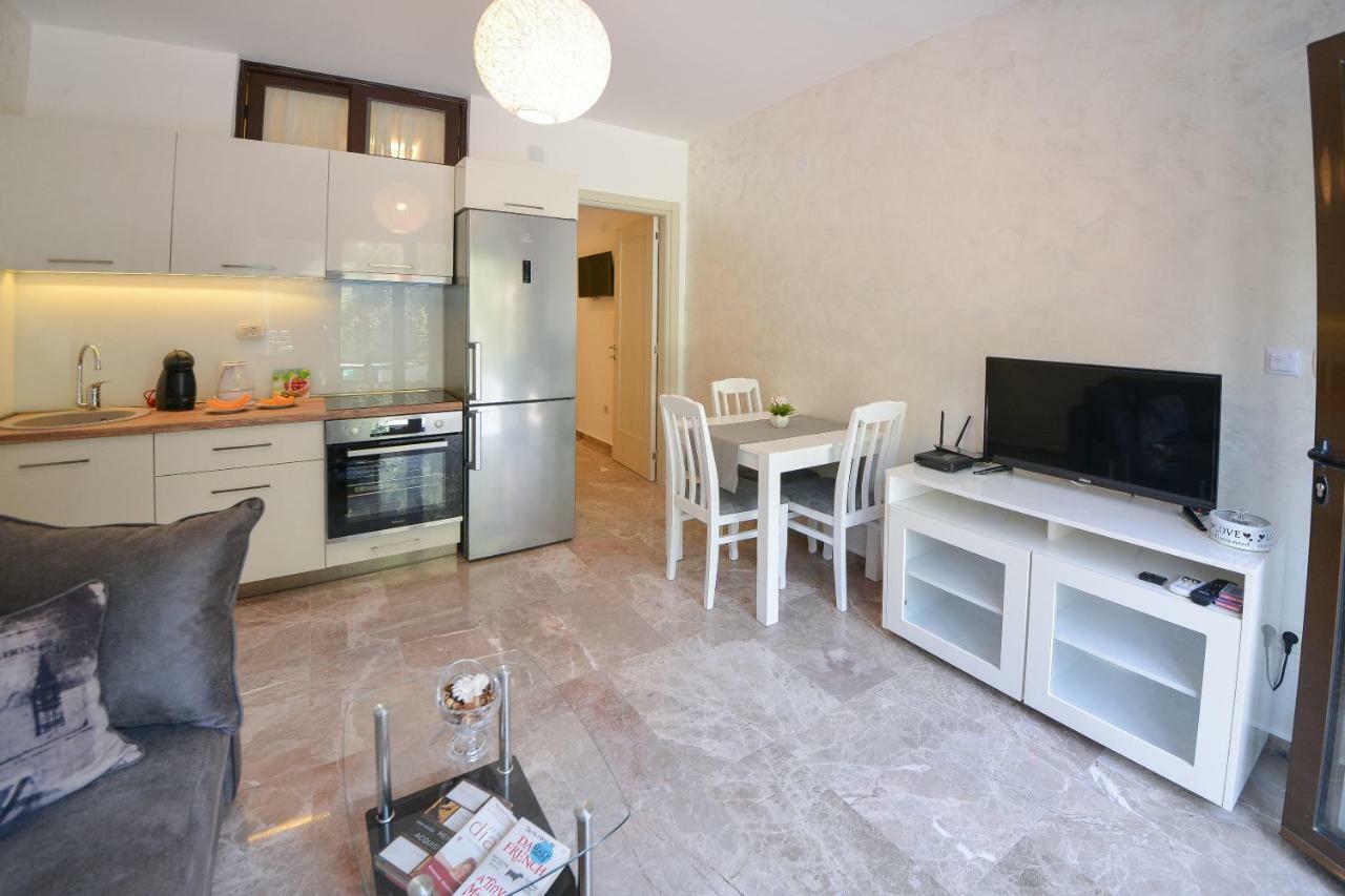 Apartment Brand New - Free Parking