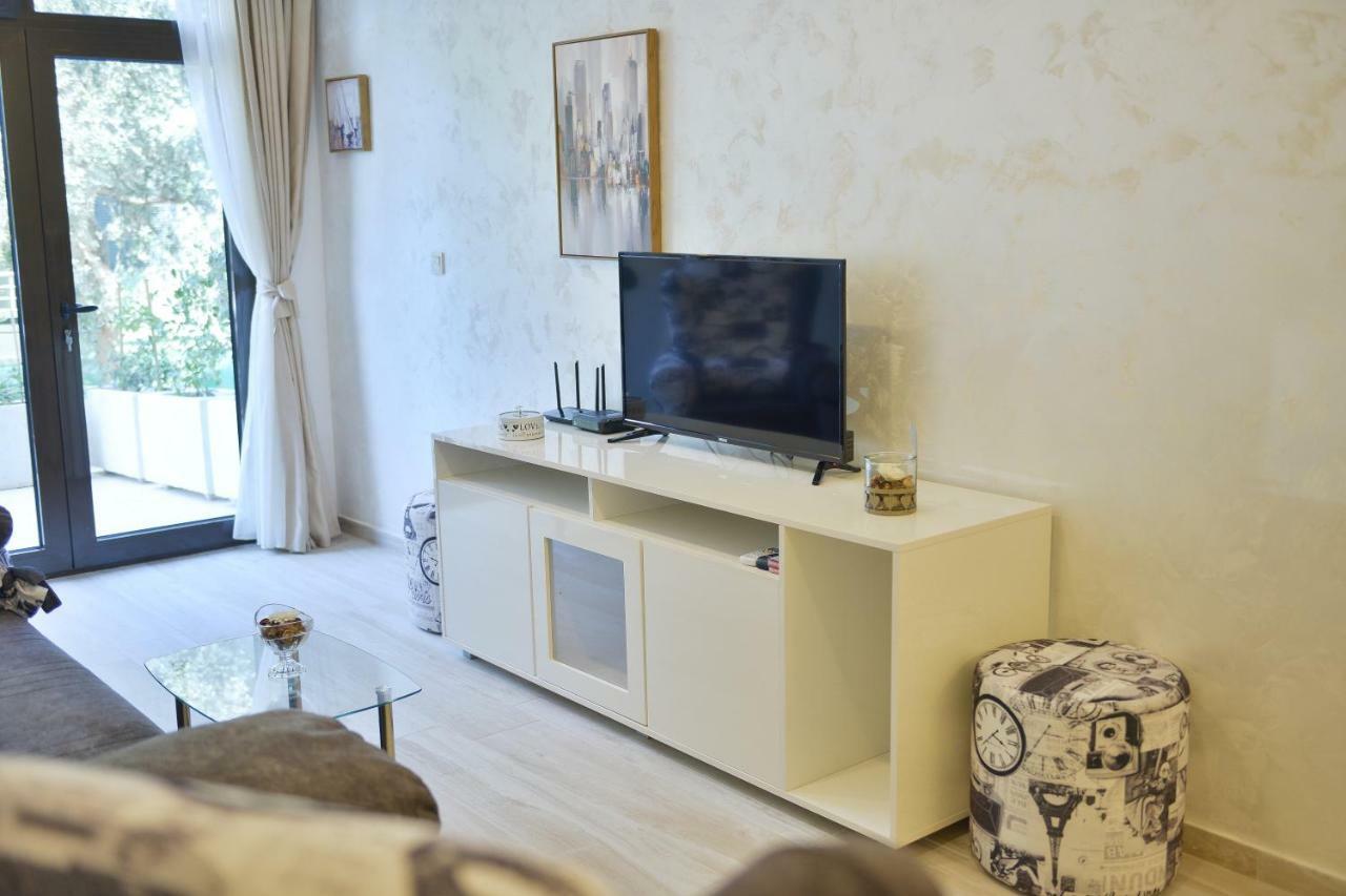 Apartment Brand New - Free Parking *